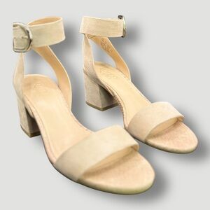 Franco Sarto Marcy Block Heel Sandals in a Pinky Beige Suede Leather Size 7.5